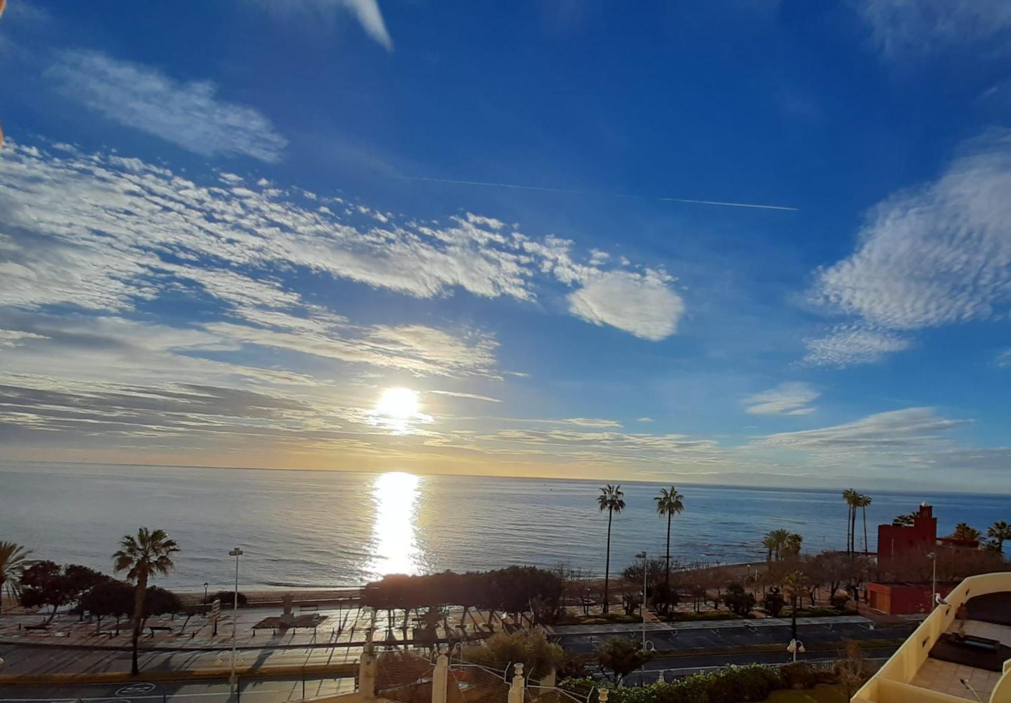 Benalbeach Holidays Benalmádena Rom bilde